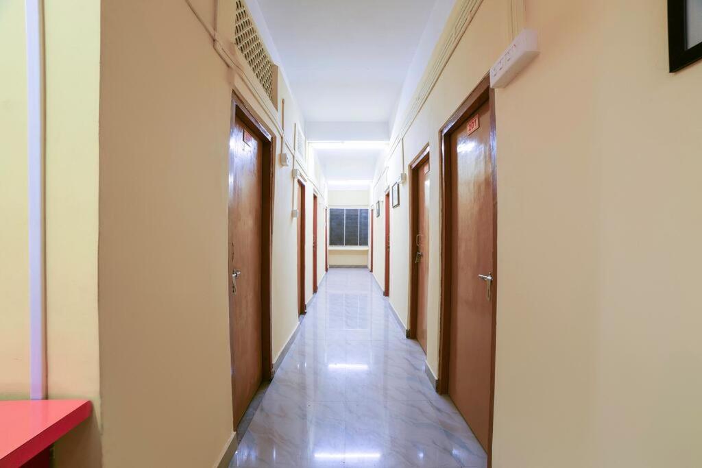 Maa Kamakhya Guest House Гувахати Экстерьер фото